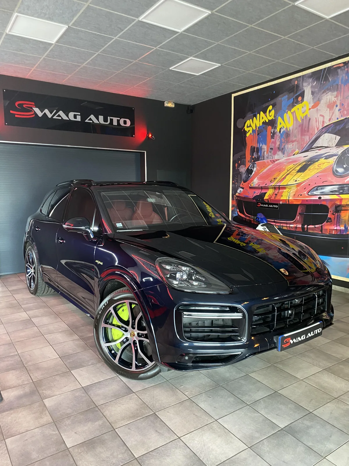 Porsche Cayenne Turbo E-Hybrid noir — Swag Auto Nancy